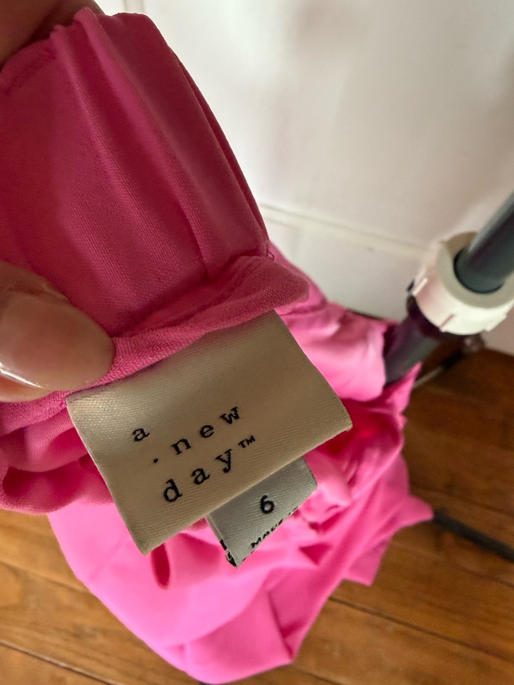 Bubblegum pink wide leg trouser - Picture 8 of 9